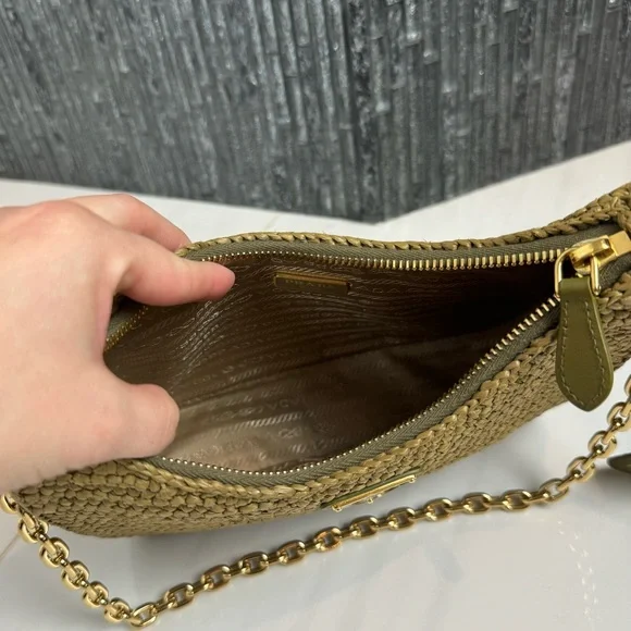 🌿Prada Re-Edition 2005 Raffia Crochet Olive Green Crossbody Bag